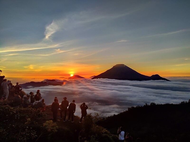 Sunrise Sikunir
